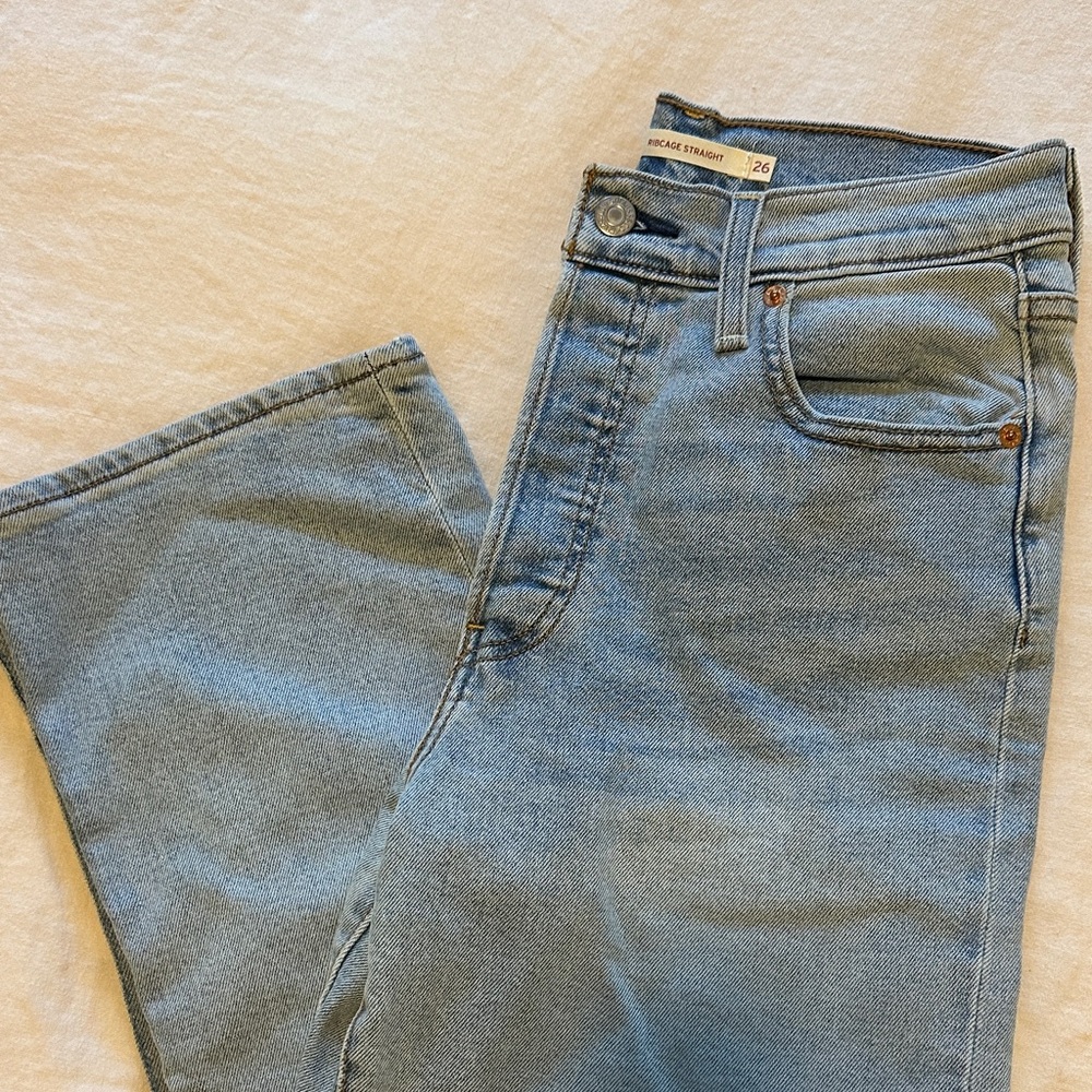 Levi’s Ribcage Straight Jeans